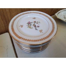 LOT DE 11 ASSIETTES A DESSERT EN PORCELAINE DE LIMOGE 
