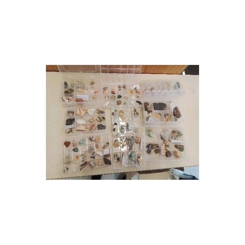 BOUTE DE MINERAUX