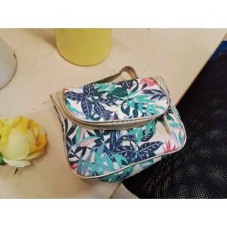 TROUSSE DE TOILETTE 