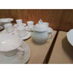 SUCRIER EN PORCELAINE DE LIMOGES