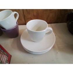 TASSE AVEC SOUCOUPE 