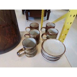 LOT DE 5 PETITES TASSES EN GRÈS 