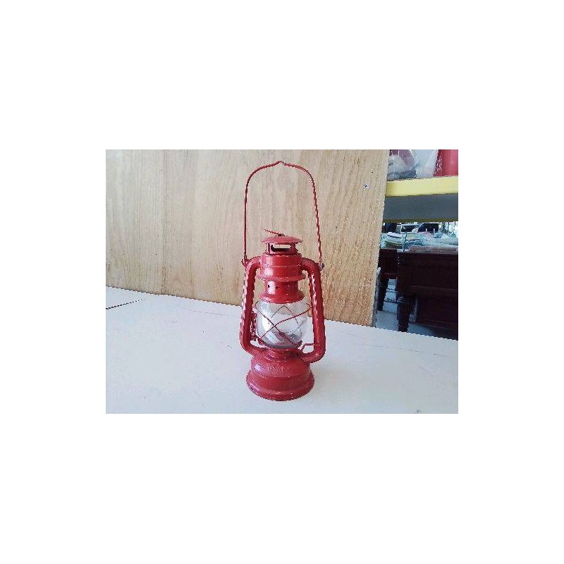 LAMPE À HUILE TEMPÊTE ROUGE 