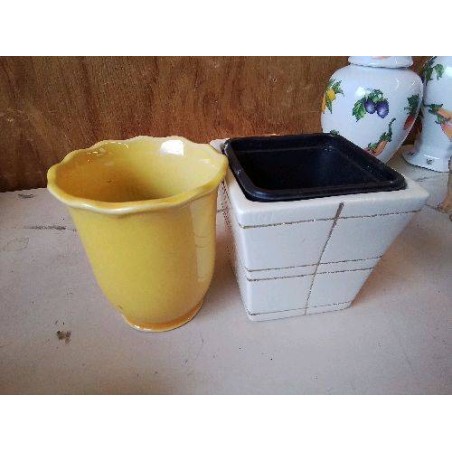 CACHE POT 