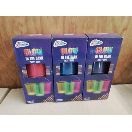 LOT DE 8 VERRES EN PLASTIQUE 