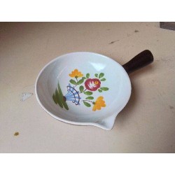 CAQUELON EN PORCELAINE 