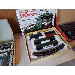 COFFRET LOCOMOTIVE MECCANO HORNBY