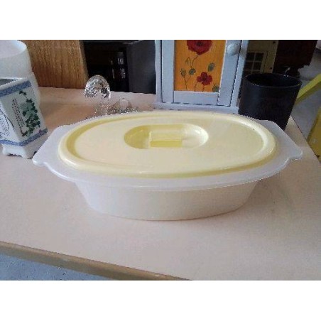 TUPPERWARE 