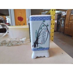 PETIT VASE ASIATIQUE 