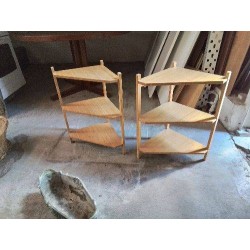 PETITE ETAGERE D’ANGLE EN BAMBOO