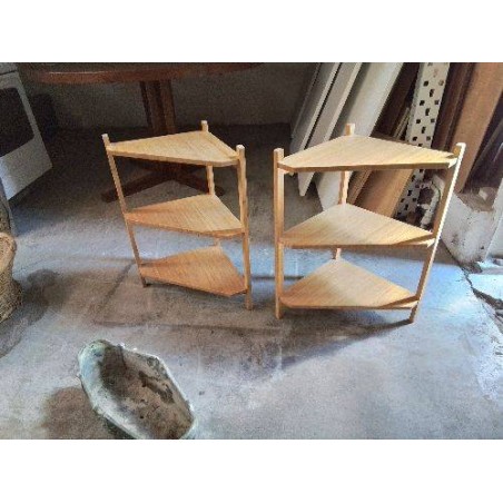 PETITE ETAGERE D’ANGLE EN BAMBOO