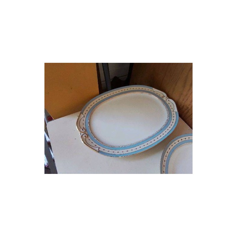 PLAT DE SERVICE 