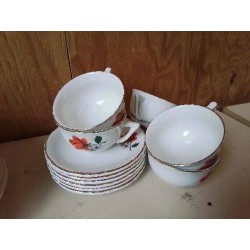 LOT DE 6 TASSES A THE