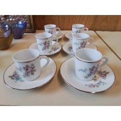 LOT DE 6 TASSES A CAFE AVEC SOUCOUPE 