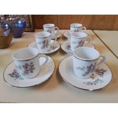 LOT DE 6 TASSES A CAFE AVEC SOUCOUPE 