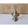 OBJET EN LAITON 