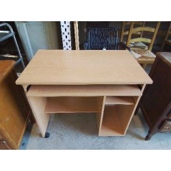 PETIT BUREAU 