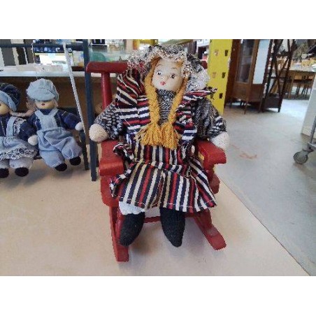 POUPEE CHAISE BASCULE 