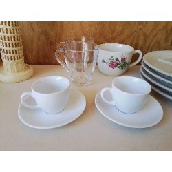 PETITE TASSE A CAFÉ AVEC SOUCOUPE 