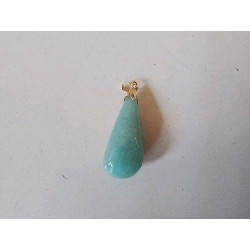 PENDENTIF EN JADE