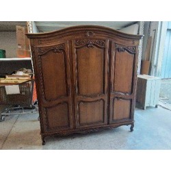 ARMOIRE 3 PORTES STYLE LOUIS XV