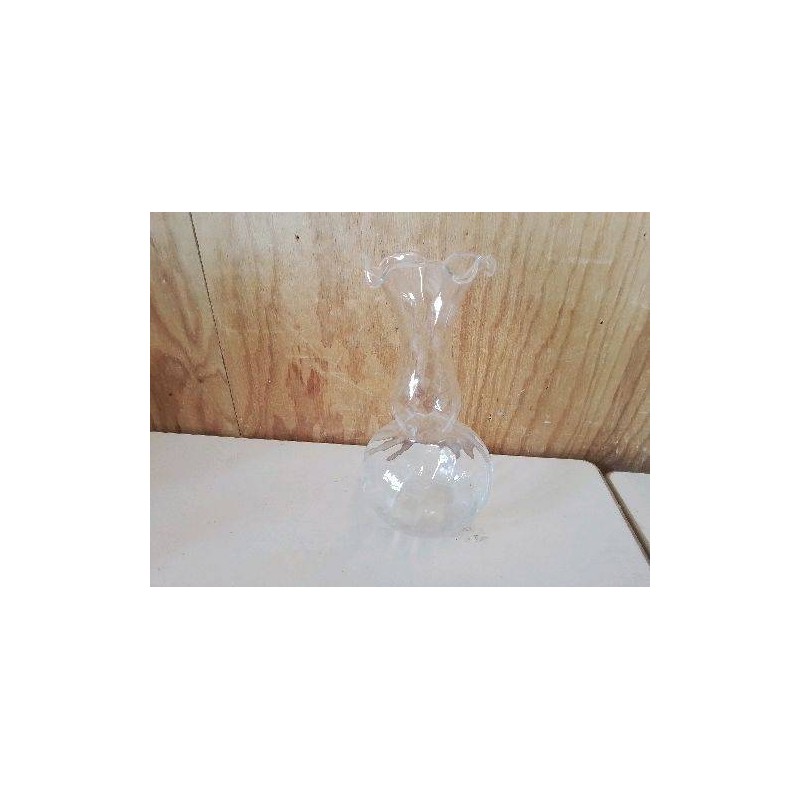 VASE EN VERRE