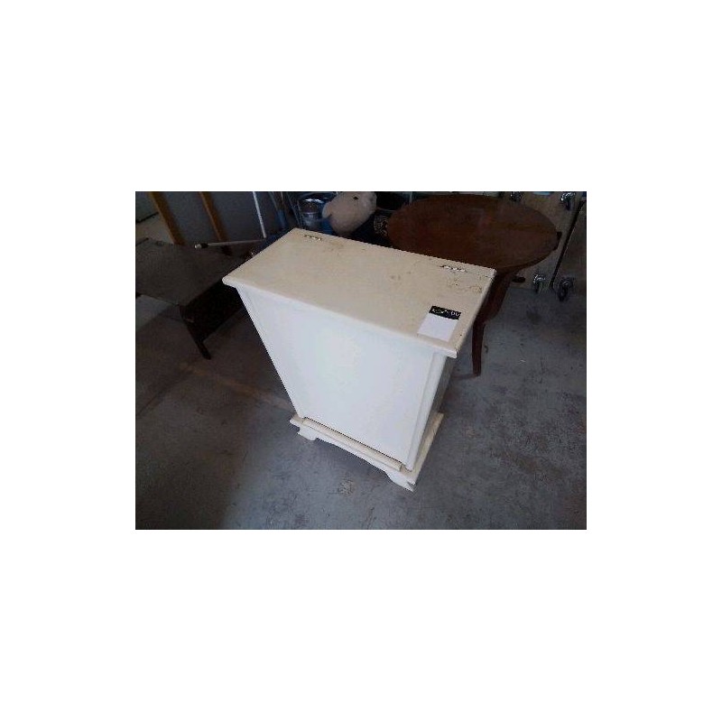 MEUBLE DE RANGEMENT 