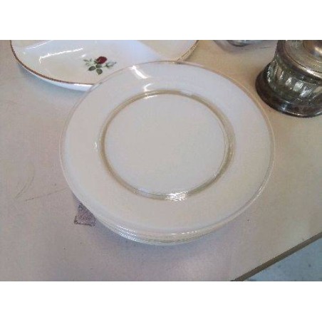 LOT DE 8 ASSIETTES A DESSERT 