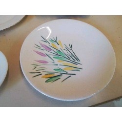 PLAT EN PORCELAINE 