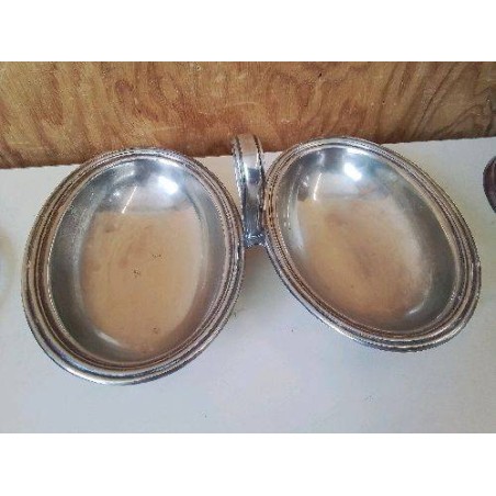 PLAT EN METAL ARGENTÉ 