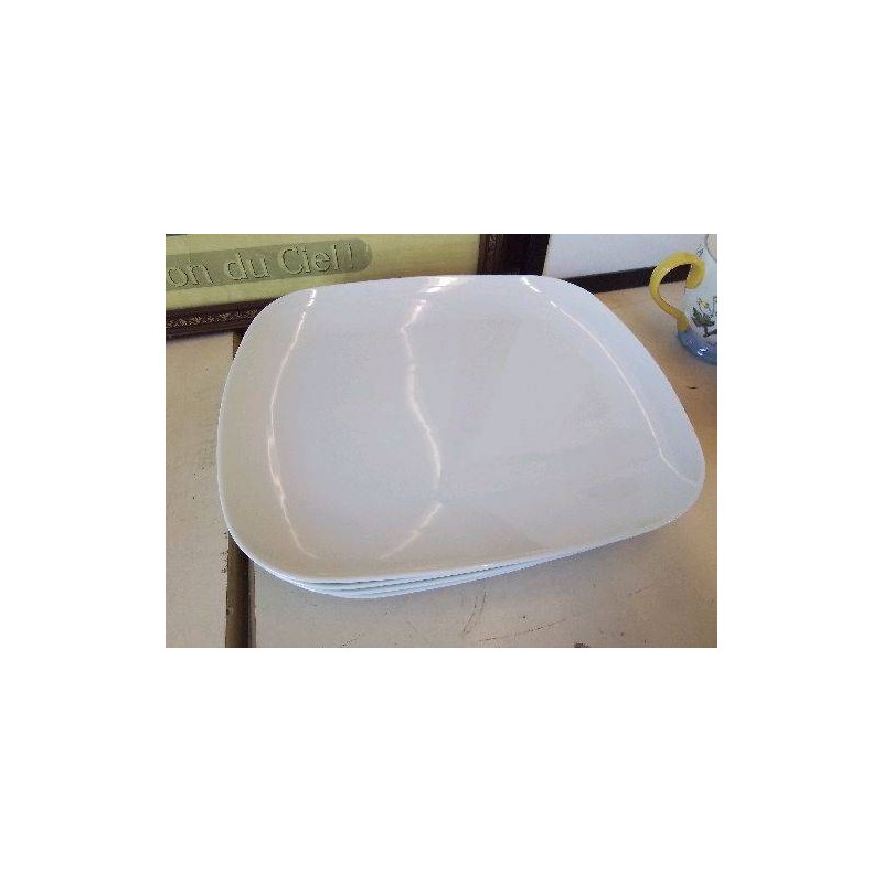 LOT DE 4 ASSIETTES RECTANGULAIRE 