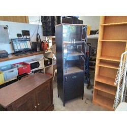 TOUR VITRINE DESIGN CONTEMPORAIN