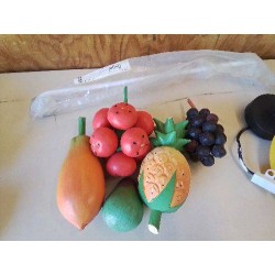 FRUIT EN BOIS