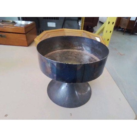 COUPE EN MÉTAL ARGENTÉ 