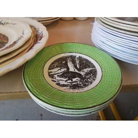 LOT DE 4 ASSIETTES À DESSERT SERGUEMINES