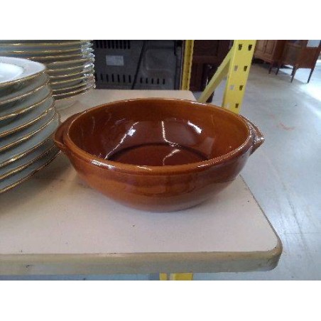 PLAT EN TERRE CUITE MARRON 