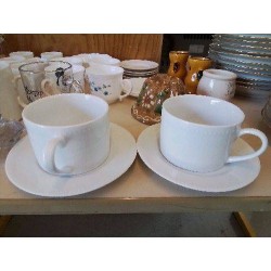 TASSE AVEC SA SOUCOUPE 