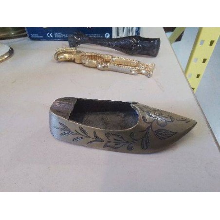 CENDRIER BABOUCHE EN LAITON 