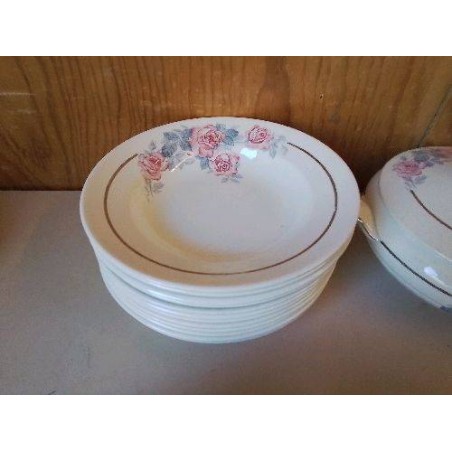 LOT DE 6 ASSIETTES CREUSES SERGUEMINES AVEC MOTIF FLORAL 