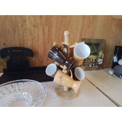 TOUR A TASSE