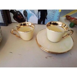 TASSE JAUNE AVEC SOUCOUPE 