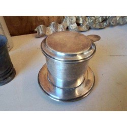 FILTRE A CAFE EN METAL ARGENTÉ 