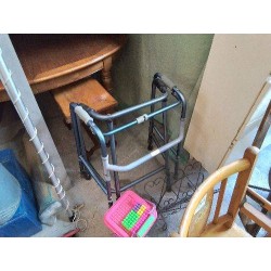 DEAMBULATEUR LEGER