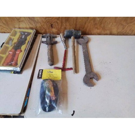 OUTILS DE BRICOLAGE 