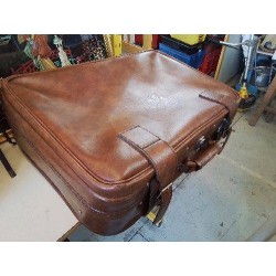 VALISE VINTAGE EN CUIRE 
