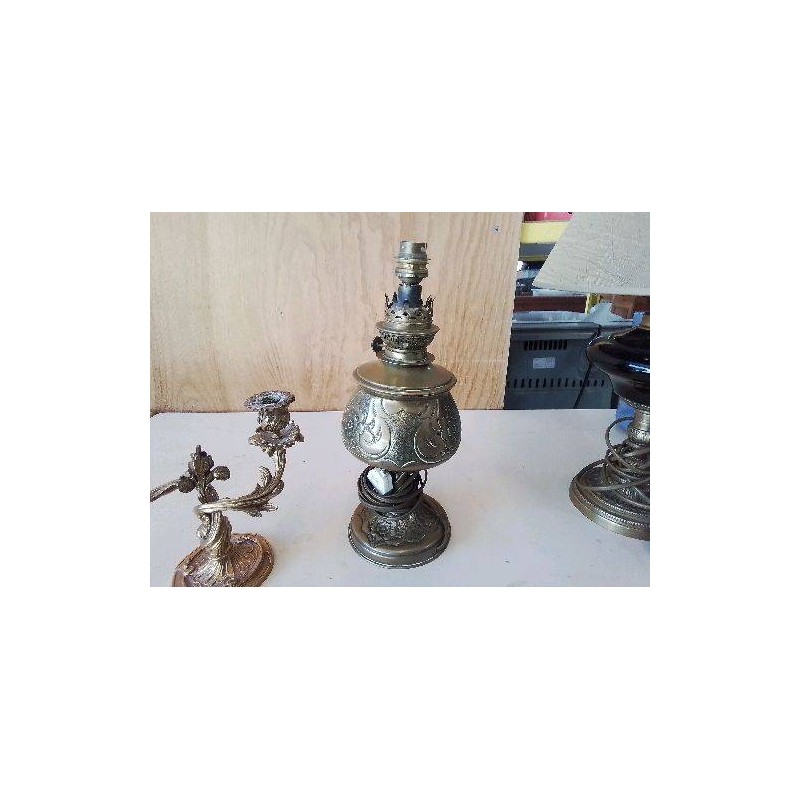 LAMPE EN LAITON 