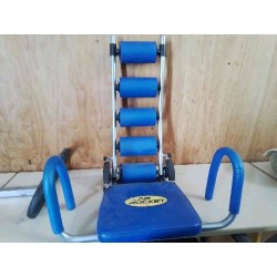 PETIT APPAREIL DE MUSCULATION 