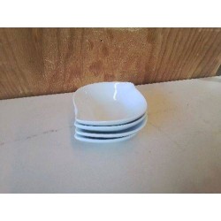 LOT DE 4 RAMEQUINS 