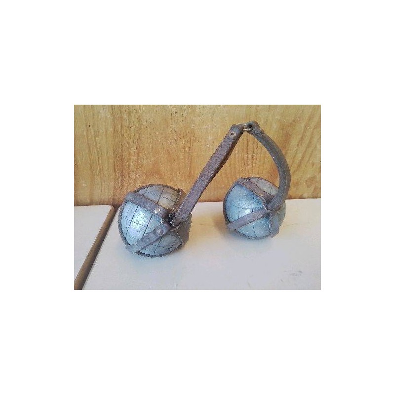 LOT DE 2 BOULES LYONNAISE 