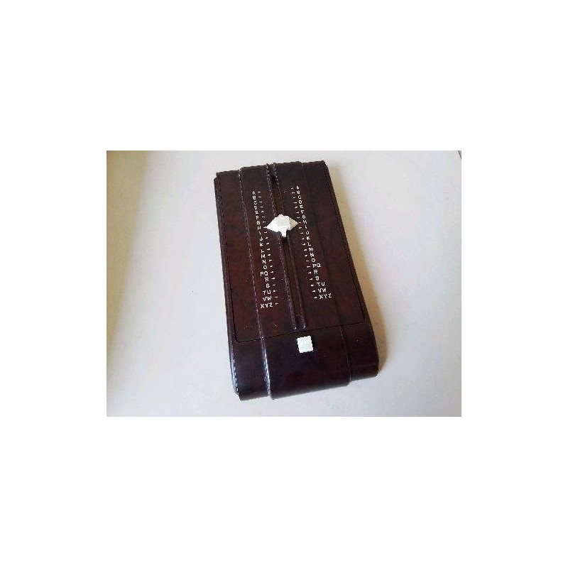 REPERTOIRE EN BAKELITE 